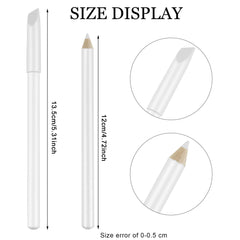Maitys close-up of creamy pencil core showing smooth application