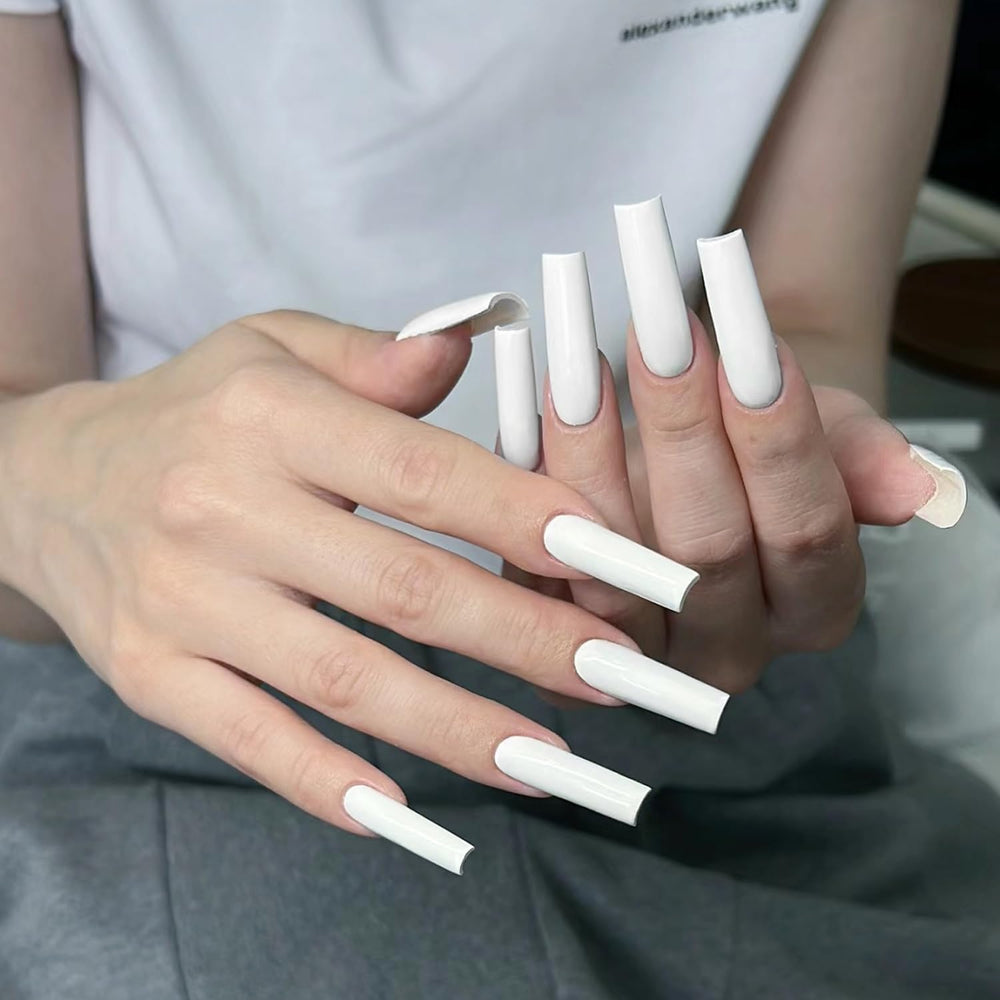 Major Dijit brush detail revealing smooth formula for even application benefit