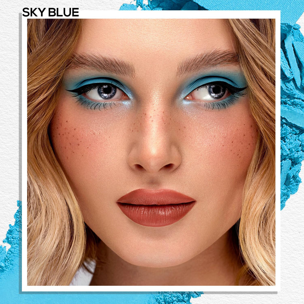 MAKI YIKA close-up of matte powder texture highlighting smooth blendability