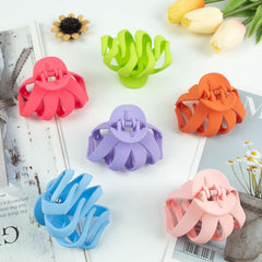 MAORULU clip used during skincare routine, comfortable everyday use