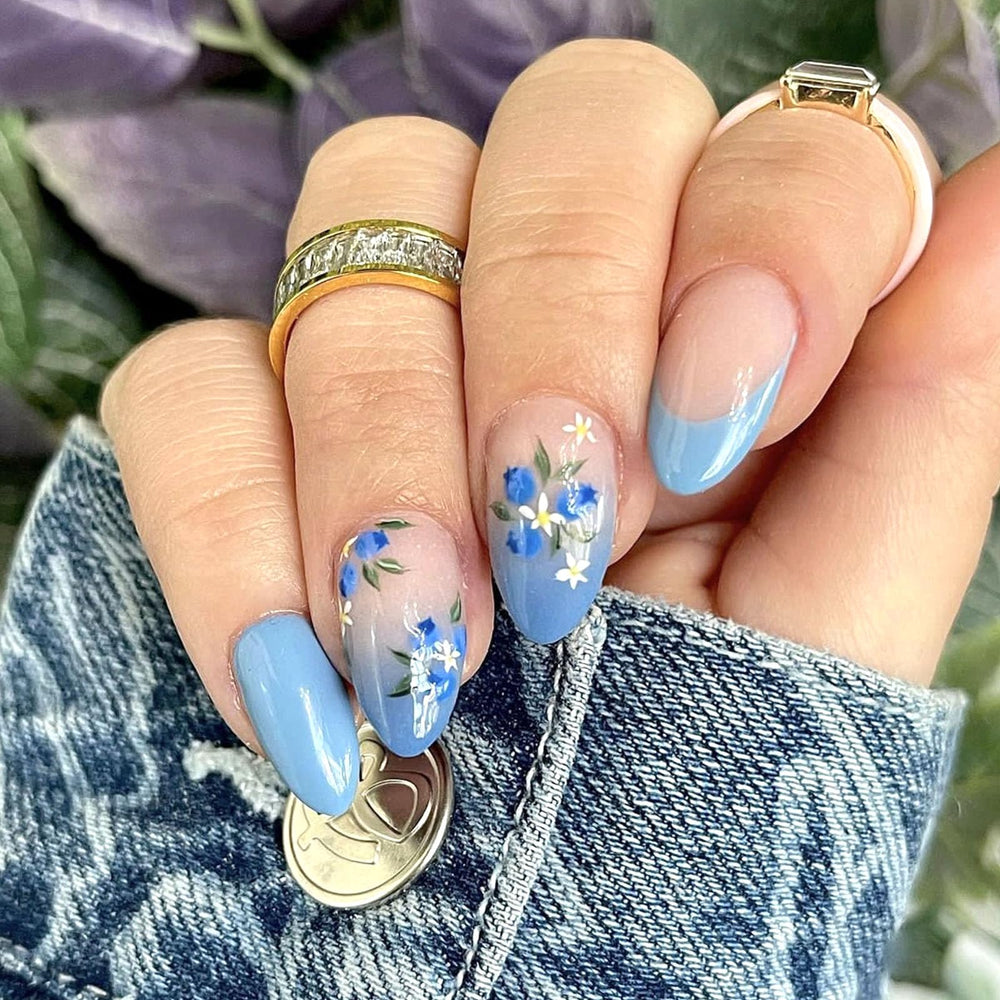 MAOTTIE front view of blue floral full-cover press-on nails showing glossy finish and design