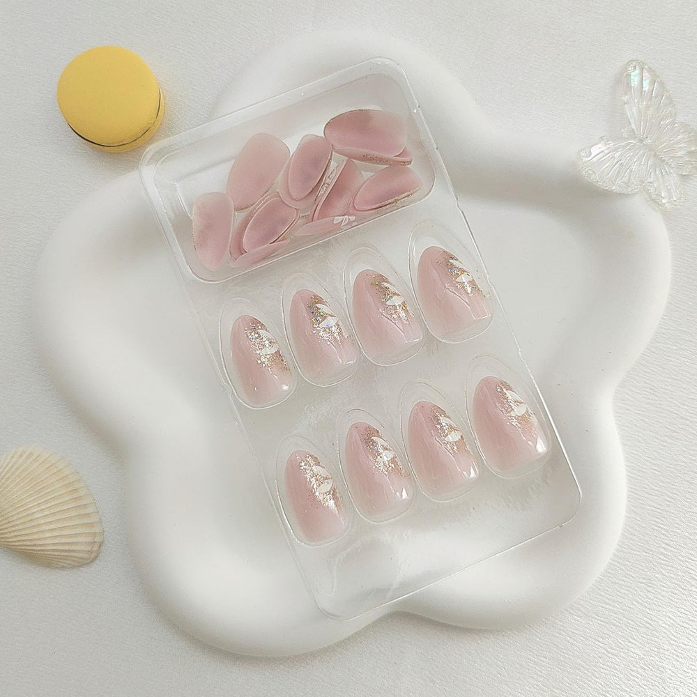 MAOTTIE nails worn on hand in lifestyle scene, instant stylish manicure benefit