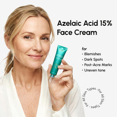 MAREE cream texture close-up illustrating smooth lightweight feel