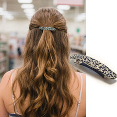 Markuii metal clasp detail showing spring mechanism and firm grip, secures thin hair reliably