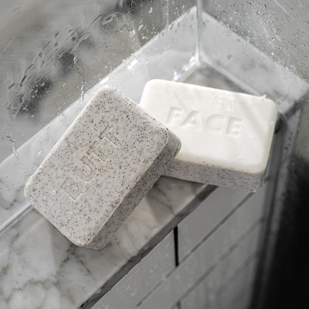 MARLOWE moisturizing side creating creamy lather for hydrated skin after showering