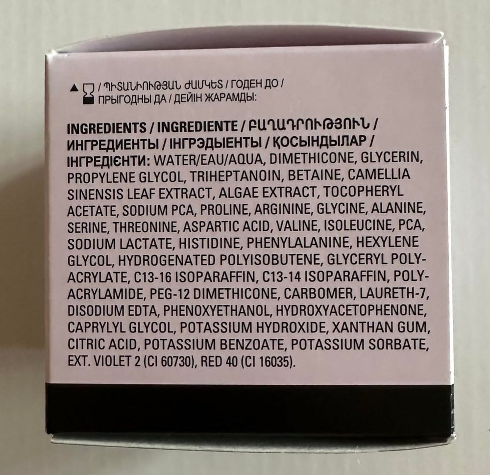 Mary Kay gel spread on hand demonstrating smooth application and quick absorption