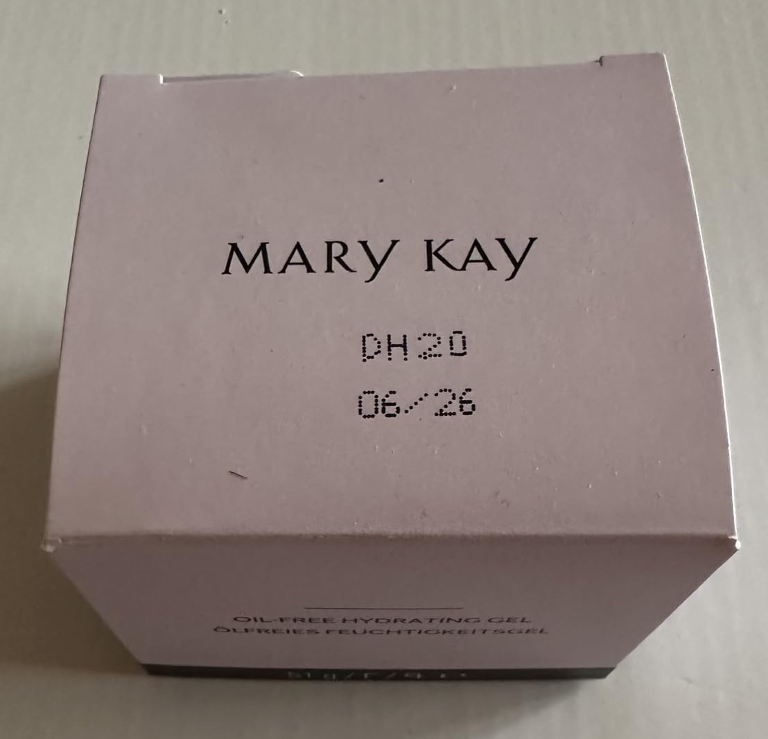 Mary Kay side label showing ingredient listing for informed, ingredient-conscious shoppers