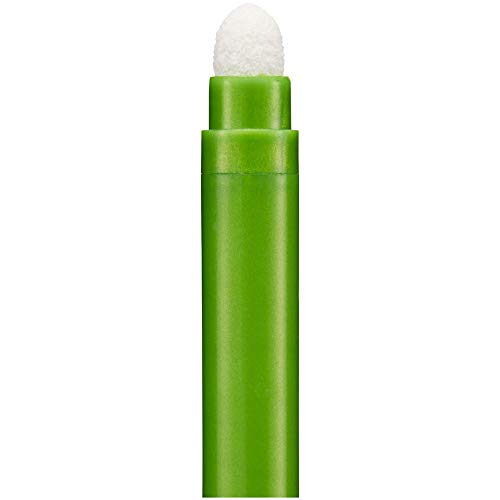 MAYBELLINE eyeliner applied in lifestyle setting showing easy blendability