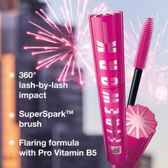 Maybelline texture swipe on white card illustrating rich pigment and clump‑resistant benefit