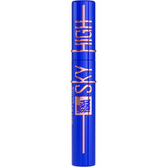 Maybelline model wearing Blue Mist mascara for a subtle daytime boost