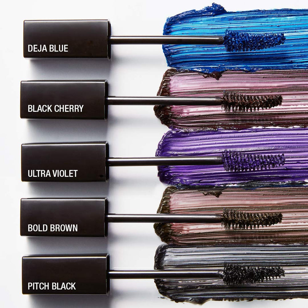 Maybelline Snapscara packaging in a lifestyle scene highlighting everyday wear