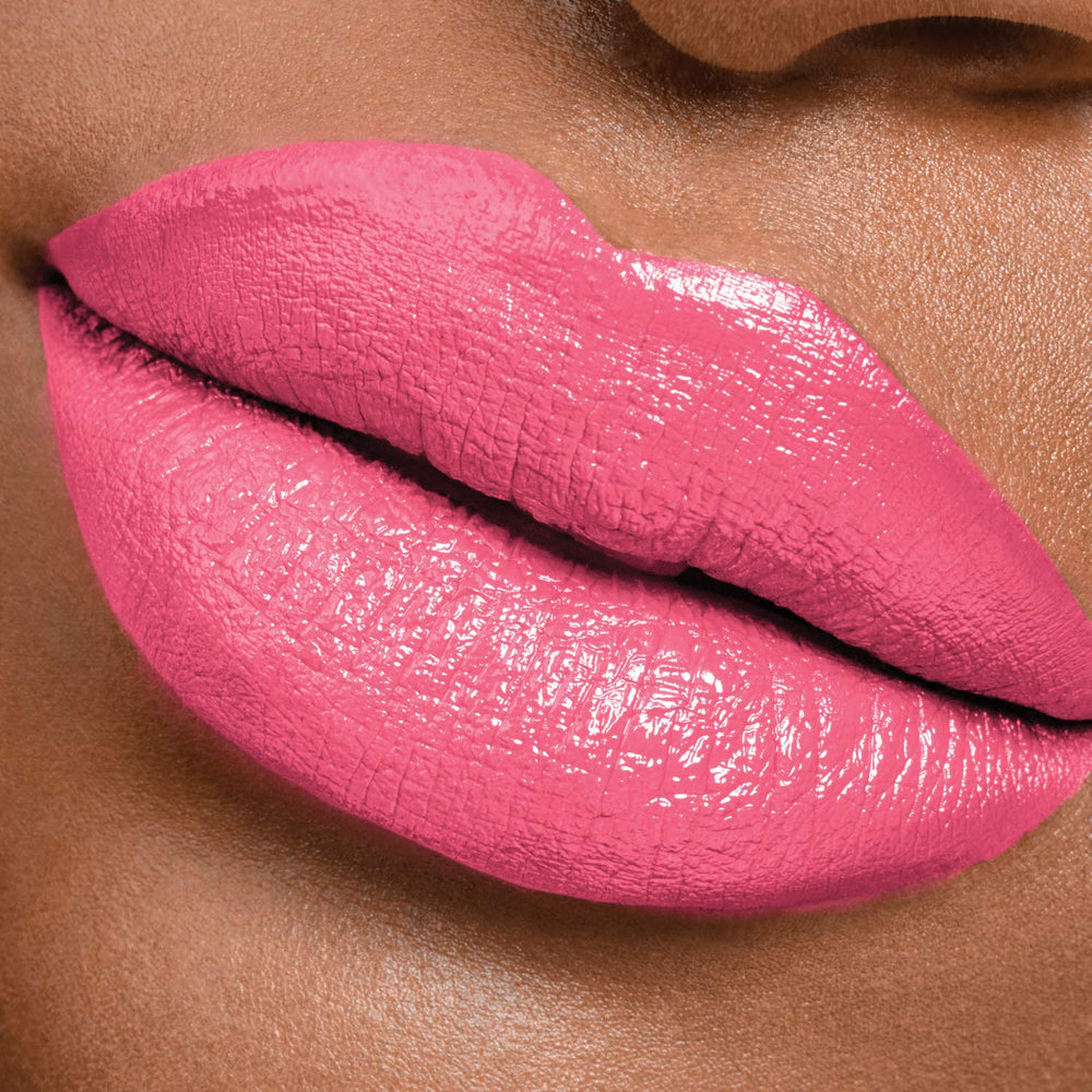MAYBELLINE packaging label close-up highlighting shade name and wear time