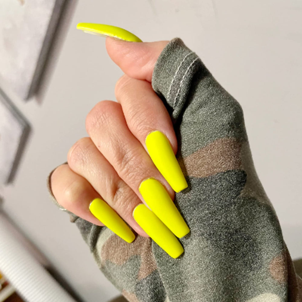 MAYCHAO brush stroke showing smooth neon yellow application