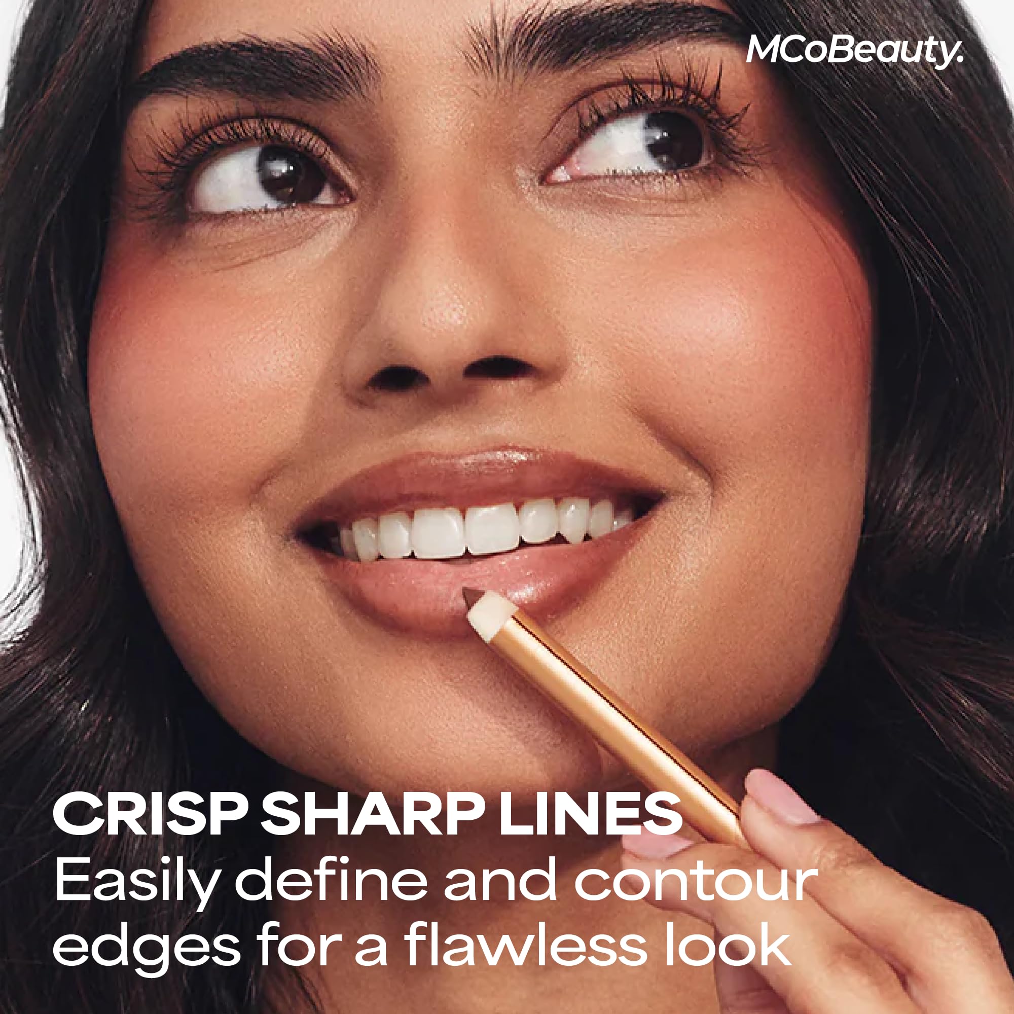MCoBeauty application outline on lips demonstrating defined border for fuller look