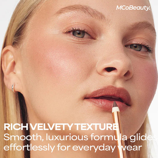 MCoBeauty sharpened tip close-up highlighting fine-point precision for crisp lines