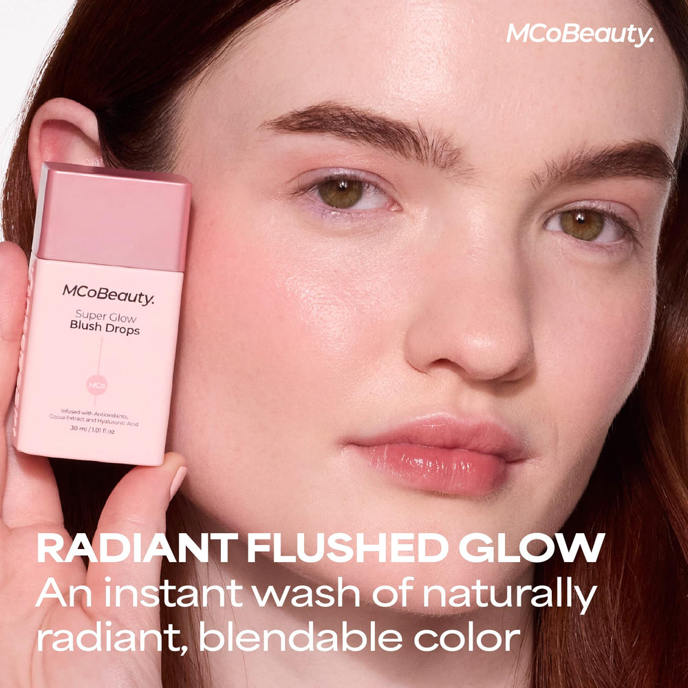 MCoBeauty dropper dispensing a single drop demonstrating precise application and control benefit