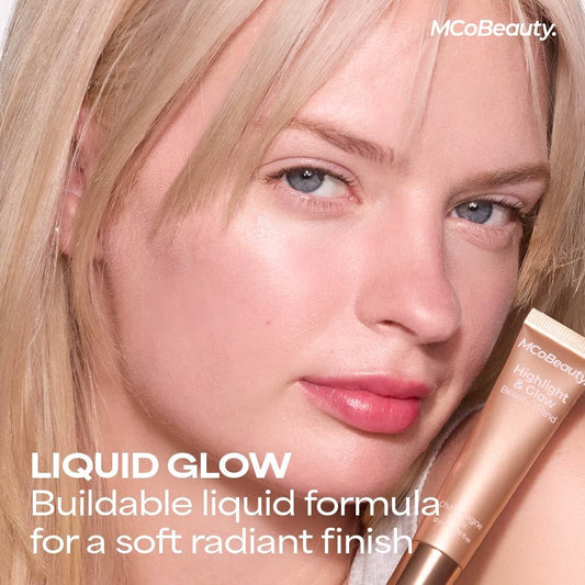 MCoBeauty cushion applicator close-up for precise, mess-free application