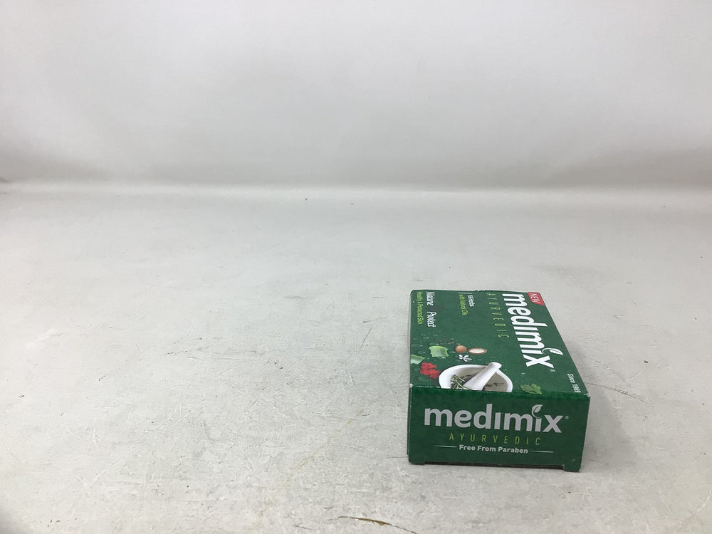 Medimix soap texture close-up highlighting handmade finish and gentle exfoliation