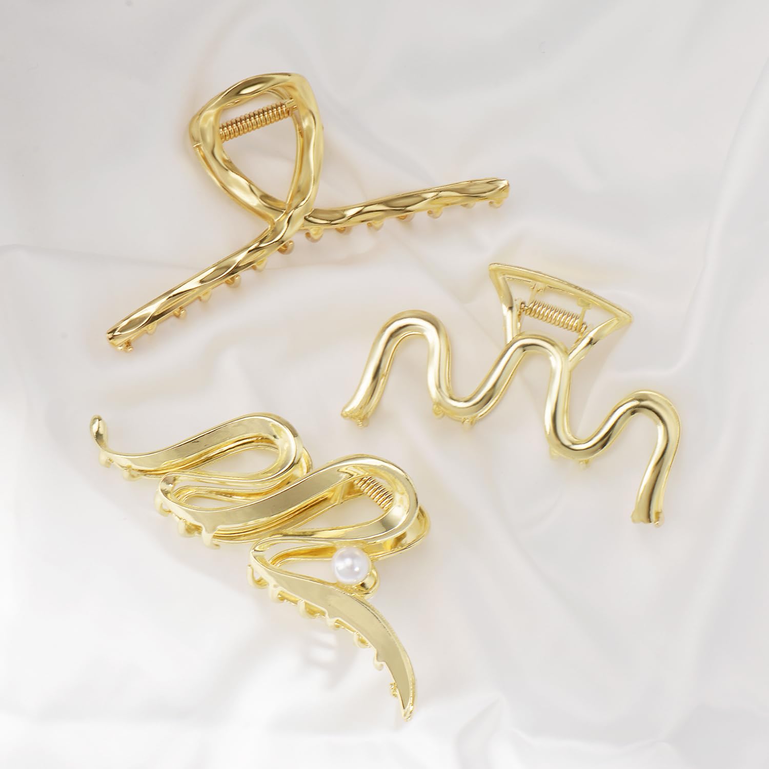 Mehayi polished finish reflecting light for a refined look
