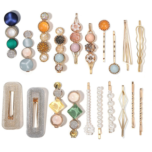 Mehayi front packaging showing elegant gold clips and assorted styles for gift-ready presentation
