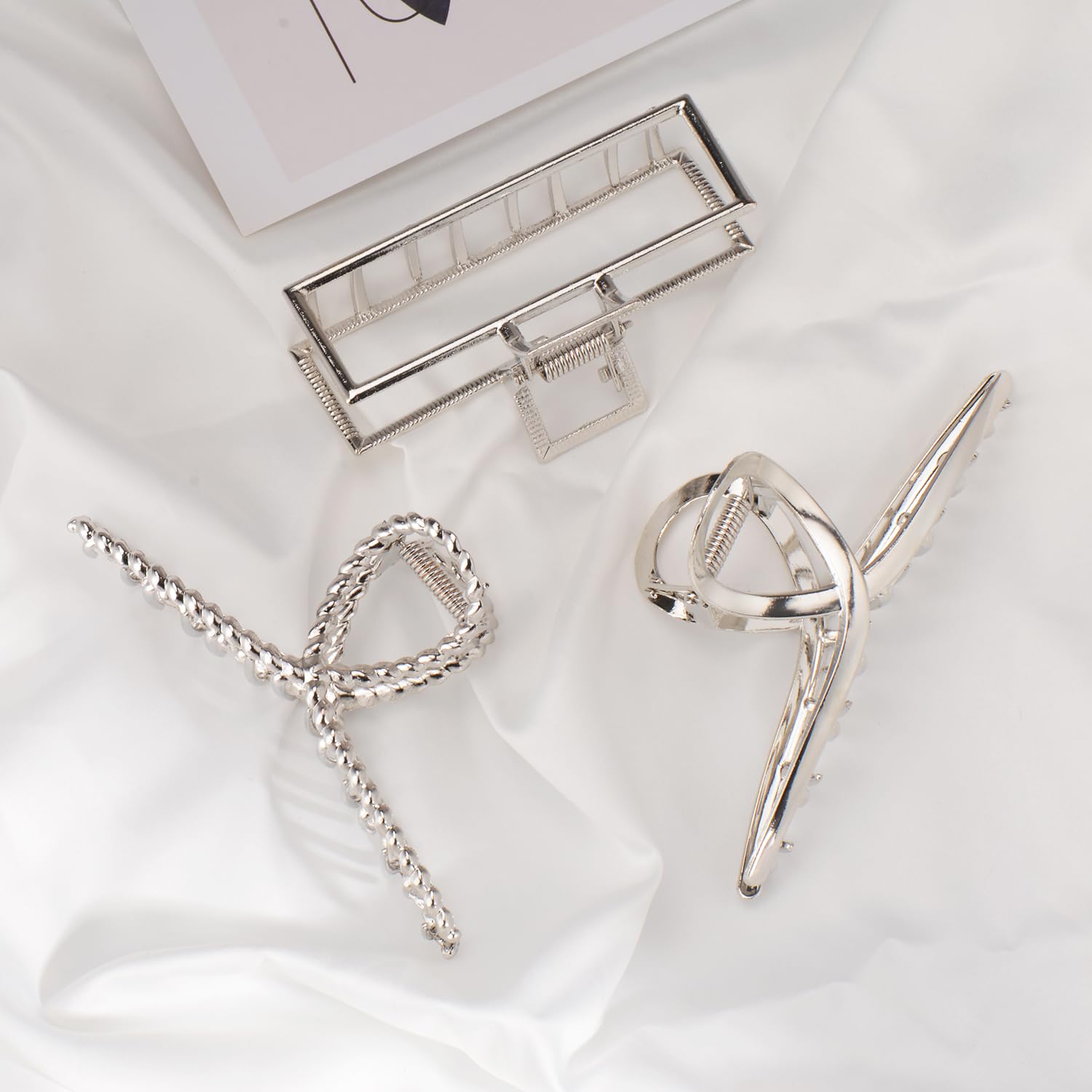 Mehayi gift box presentation with three clips ideal as thoughtful present