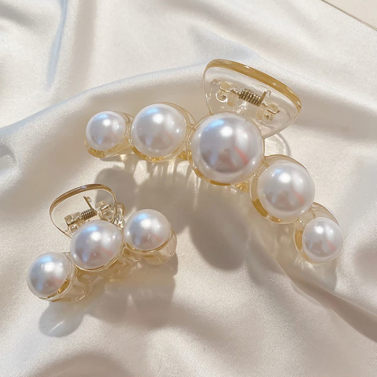 Mehayi clip used in wedding hair delivering sophisticated finish