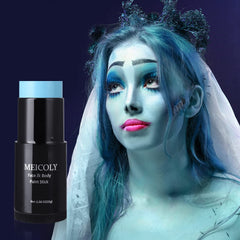 MEICOLY close-up cream texture highlighting smooth blendability benefit