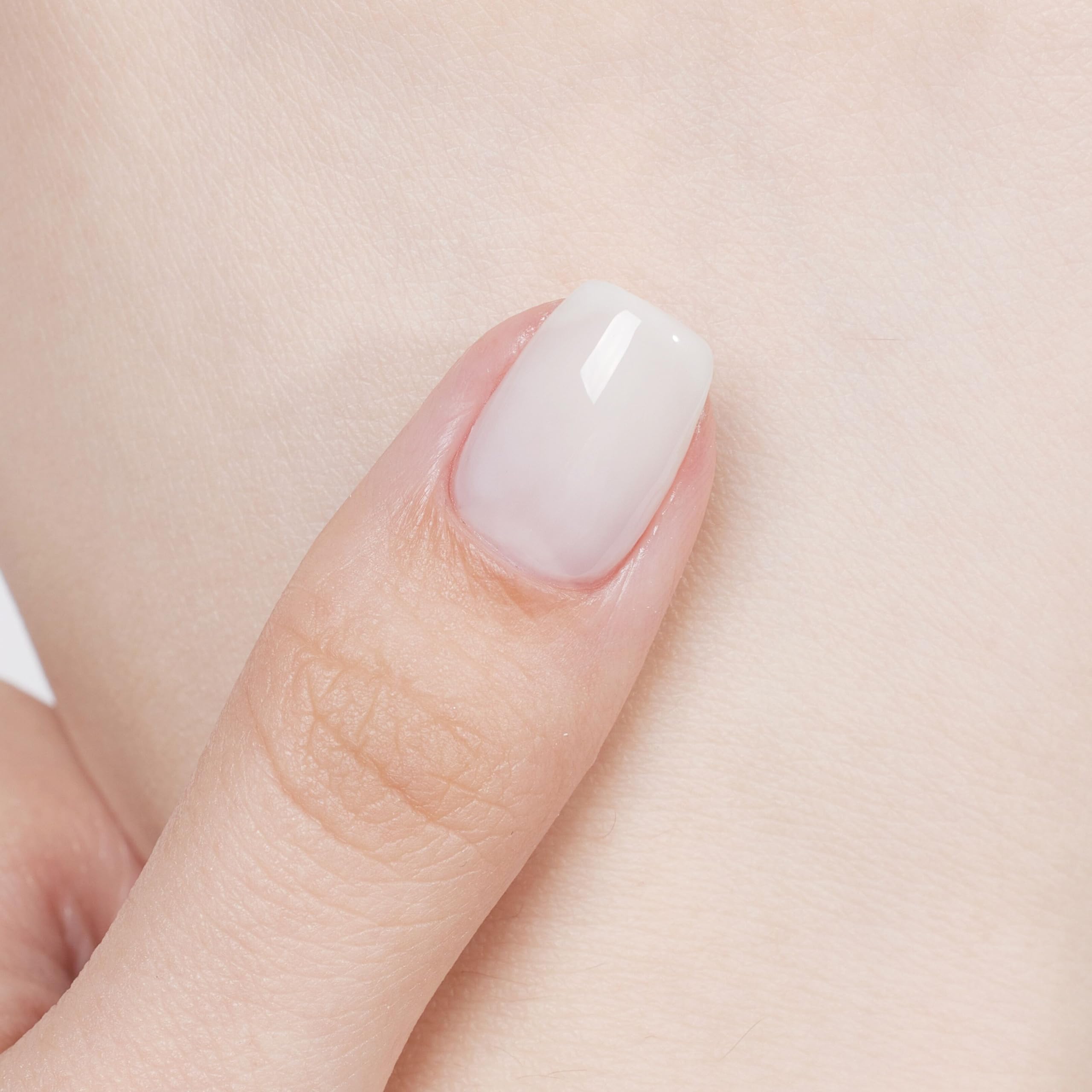 MEMEDA brush stroke texture illustrating smooth, even application benefit