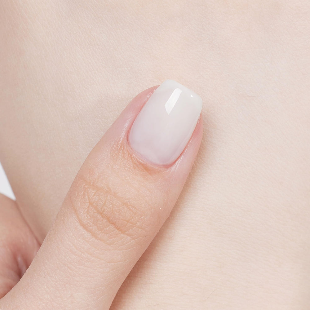 MEMEDA brush stroke texture illustrating smooth, even application benefit