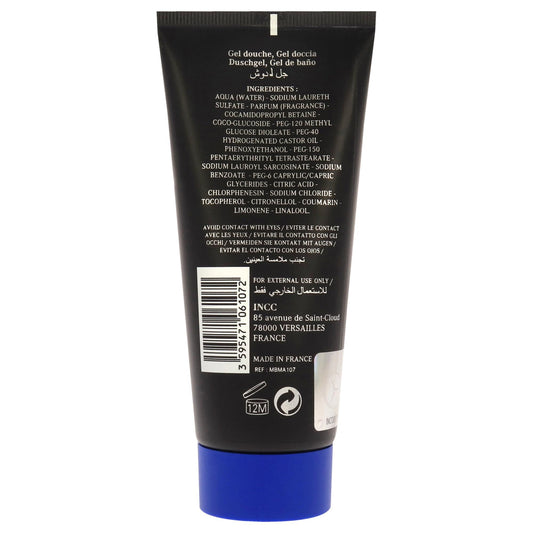 Close-up of Mercedes‑Benz gel lather and texture demonstrating moisturizing cleanse