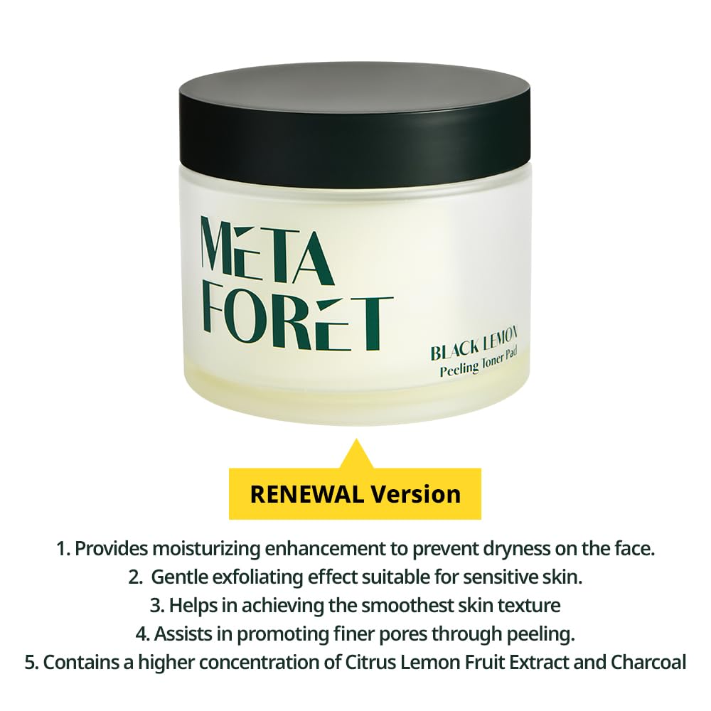 META FORET pad held in hand to show true size and easy handling