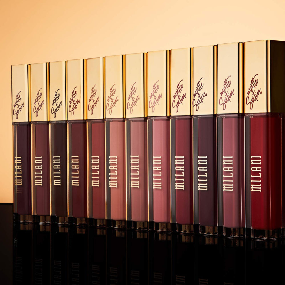 Milani gorgeous lifestyle bag photo suggests everyday portability and style