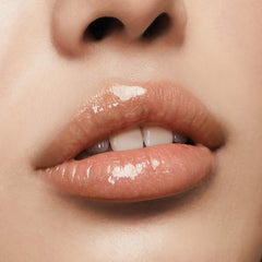 Milani ingredients graphic highlighting hyaluronic acid and peptides benefit