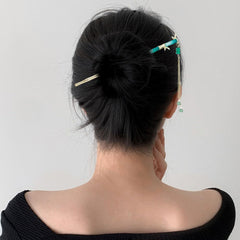 Milovgvset six patterned sticks laid flat, offers styling variety