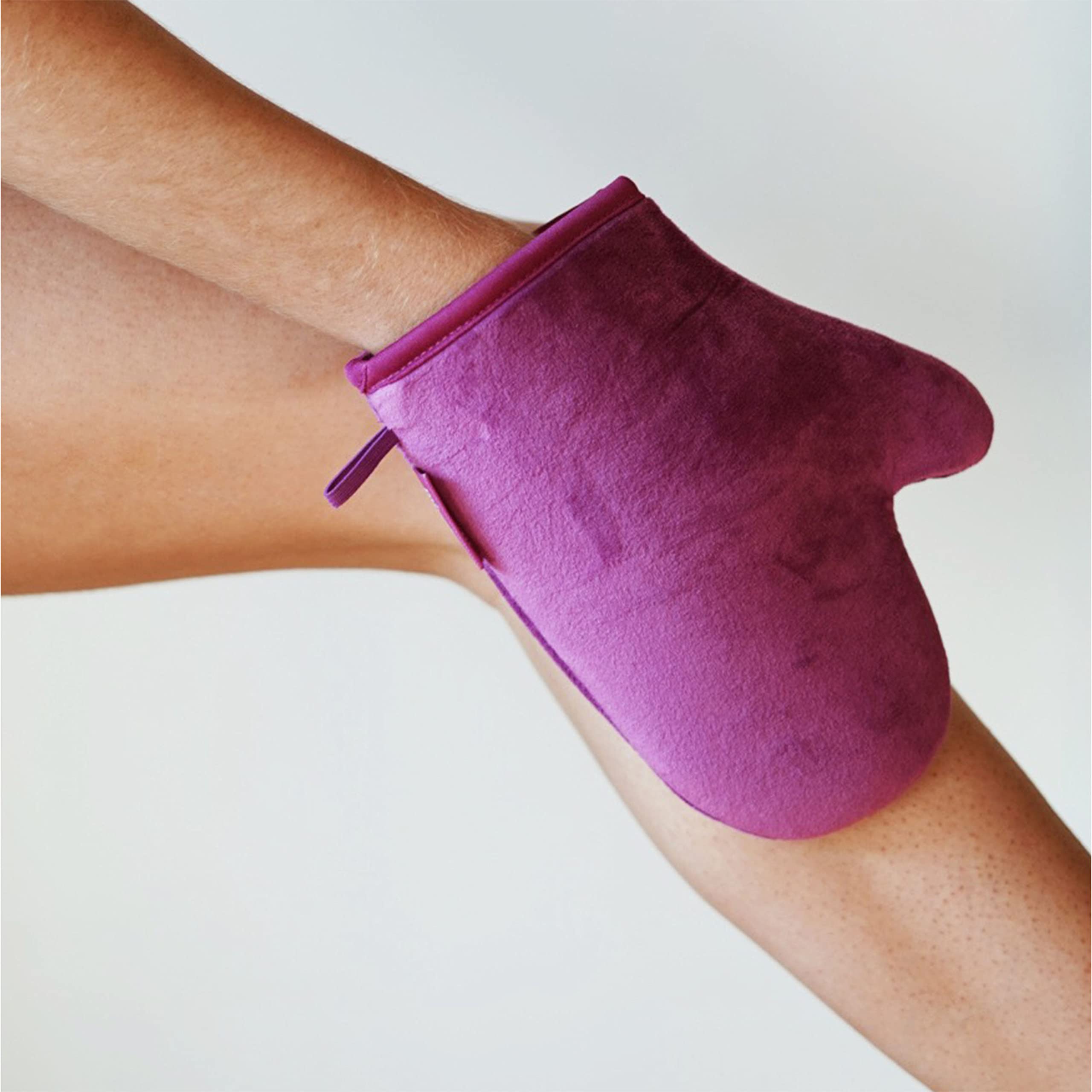 MINETAN mitt folded for compact storage and travel-friendly benefit