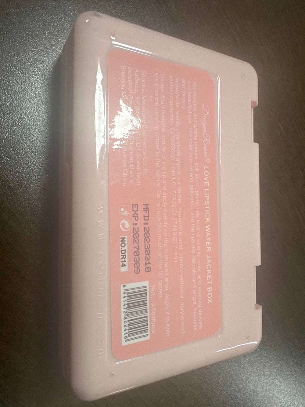 Miniling product label close-up showing waterproof and non-stick claims clearly
