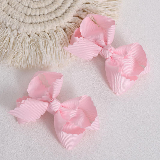 Miroksh close-up of scalloped ribbon edge highlighting decorative detail and durability