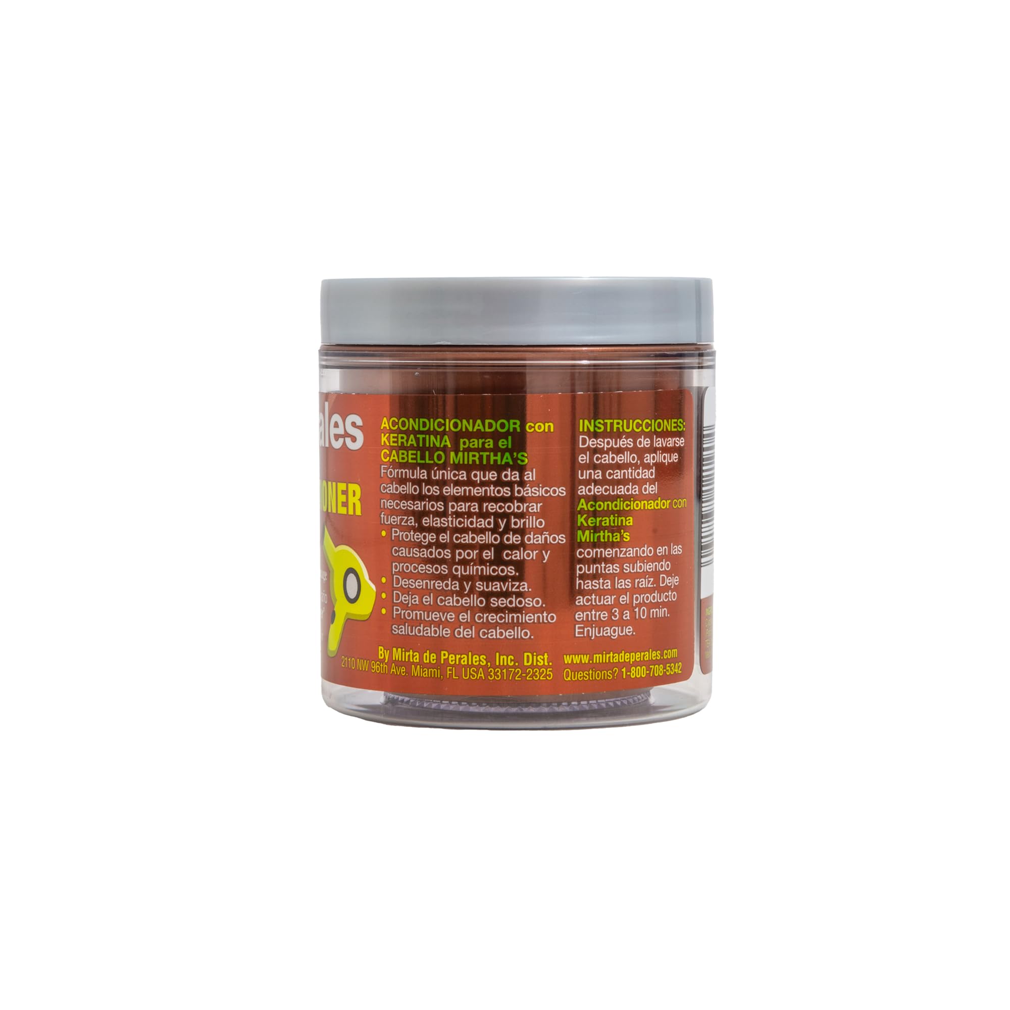 Mirta De Perales open cap of 6 oz bottle demonstrating convenient access