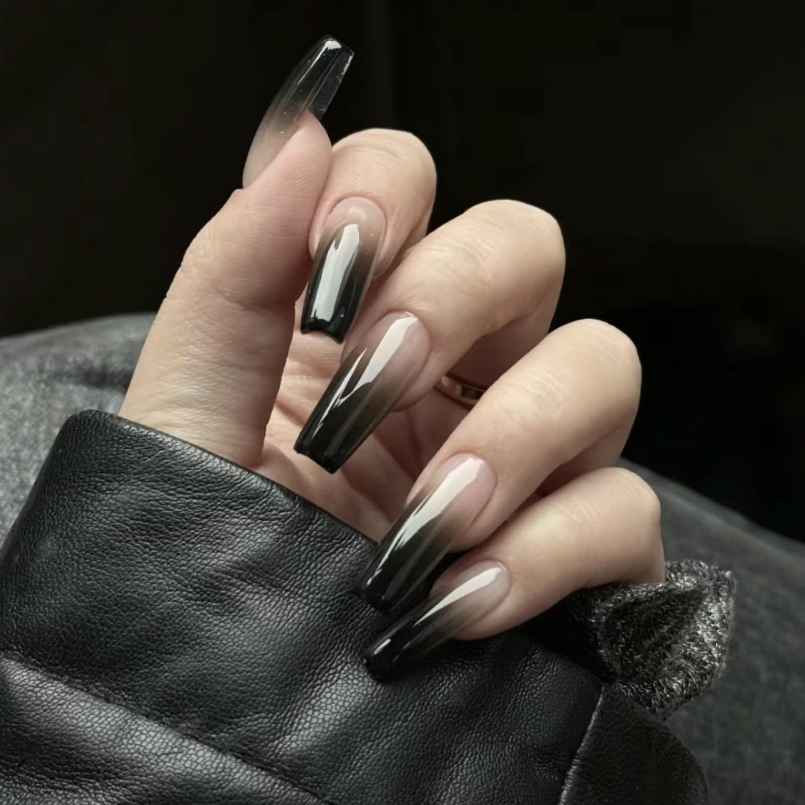 MISUD close up goth black ombre detail highlighting gradient finish