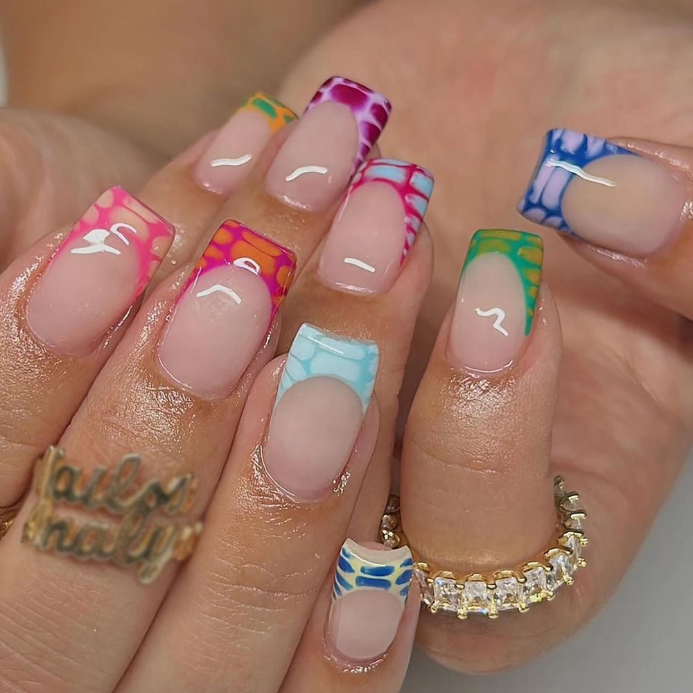 MISUD front packaging showing 24-piece set and included glue for instant manicures
