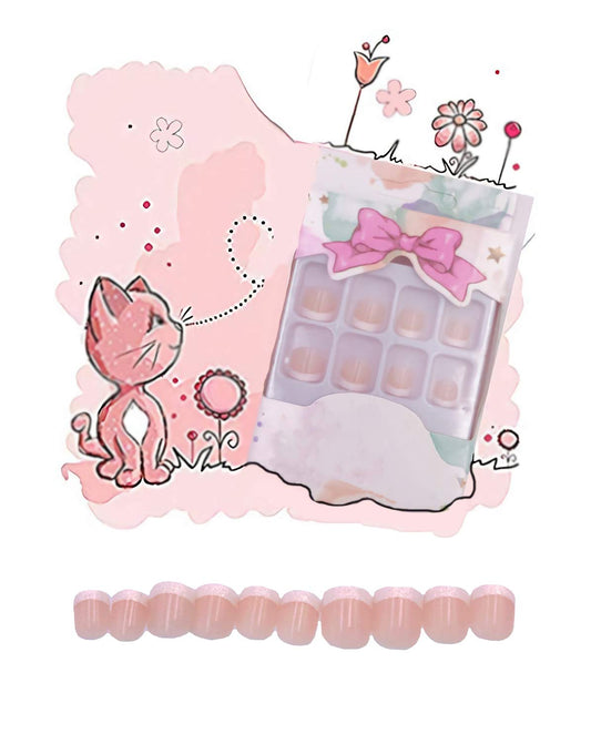 MISUD front packaging showing 24 white French tip nails and quick application benefit