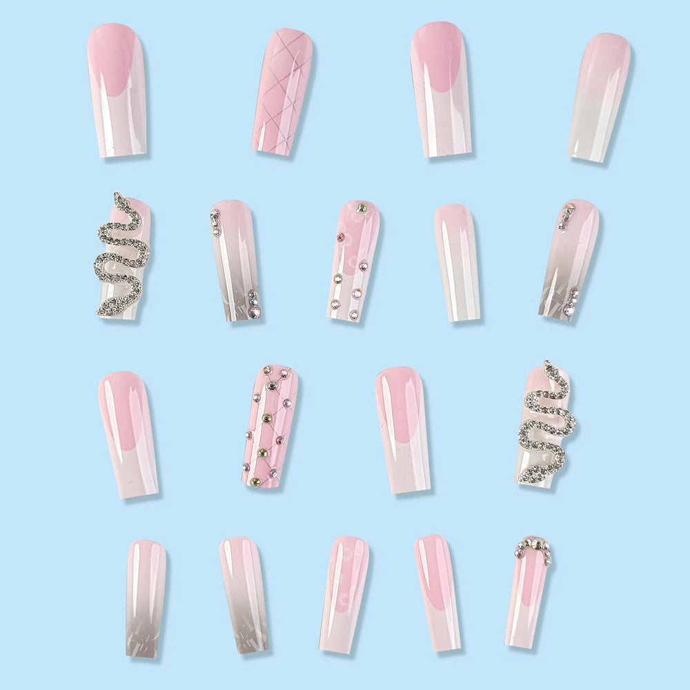 MISUD ombre and white French tip nails arranged to show style variety and contrast