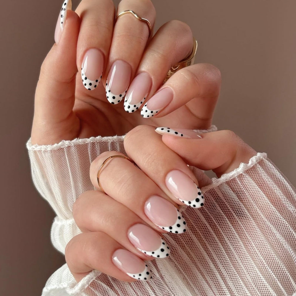 Mivota front packaging showing 24 almond nude-pink nails, easy salon look