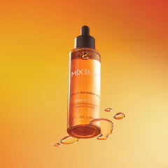 MIX:BAR oil texture close-up displaying silky finish and quick absorption benefit