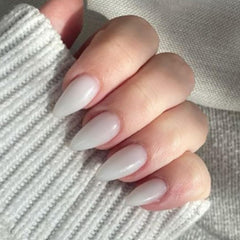 modelones close-up of almond nail curve highlighting smooth edge and natural fit
