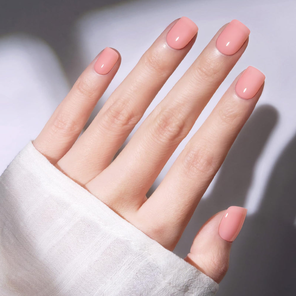 modelones close-up of squoval nail shape highlighting neat, natural silhouette