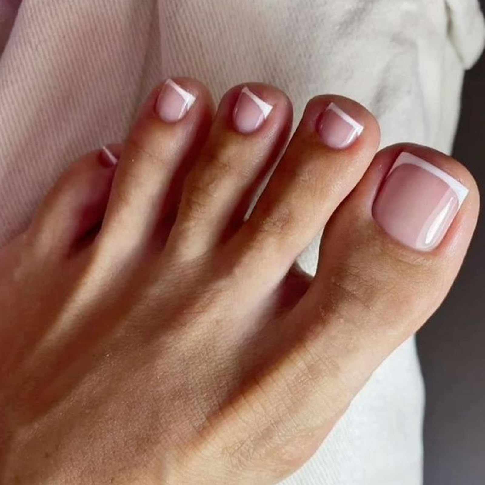 modelones close-up of square tip texture, durable glossy gel-like surface benefit