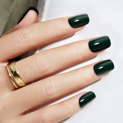 modelones close-up of nail surface texture highlighting smooth glossy finish