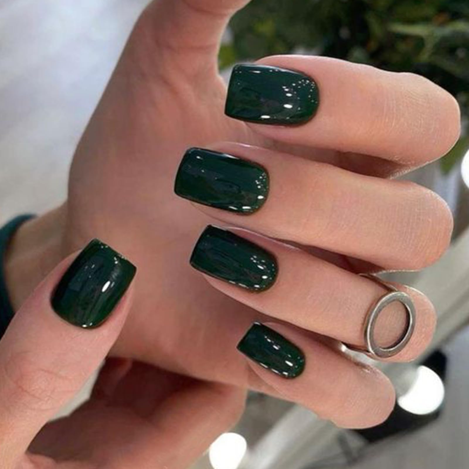 modelones front packaging showing dark green short square nails and kit benefits