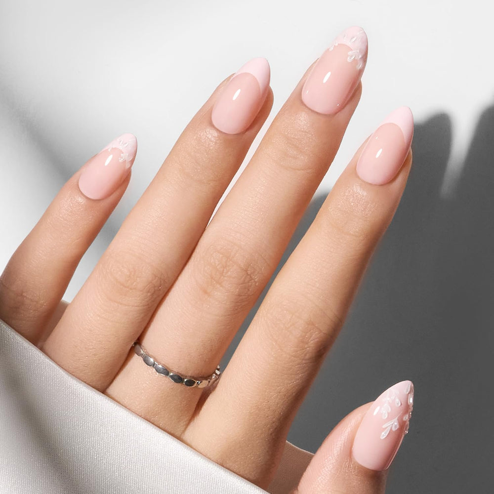 modelones front packaging showing almond press-on nails and box — clear presentation benefit